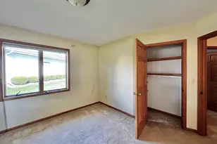1303 Hadley Ct, Watertown, WI 53098 - Photo 19