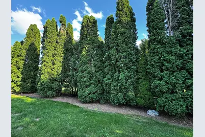 1303  Hadley Ct, Watertown, WI 53098 - Photo 5