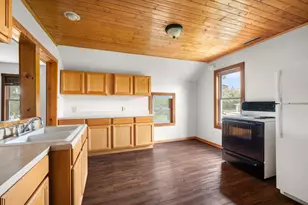 N88W16226 Park Blvd, Menomonee Falls, WI 53051 - Photo 19