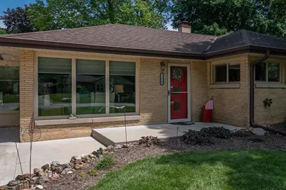 1618 S Wildwood Dr, New Berlin, WI 53151 - Photo 33