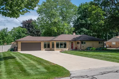 1618 S Wildwood Dr, New Berlin, WI 53151 - Photo 37
