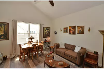1059  Stratford Ct #201, Racine, WI 53406 - Photo 15