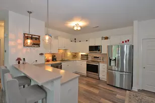 1059 Stratford Ct, Racine, WI 53406 - Photo 7