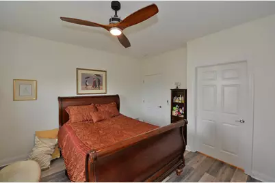 1059  Stratford Ct #201, Racine, WI 53406 - Photo 23