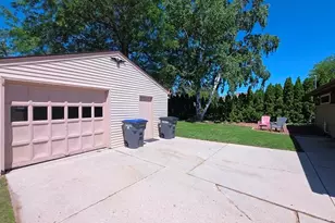 1416 N 31st St, Sheboygan, WI 53081 - Photo 23