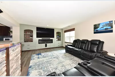 241  Silver Fox Dr, Kewaskum, WI 53040 - Photo 33