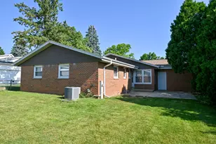 1605 Drexel Blvd, South Milwaukee, WI 53172 - Photo 25