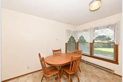 1605  Drexel Blvd, South Milwaukee, WI 53172 - Photo 11