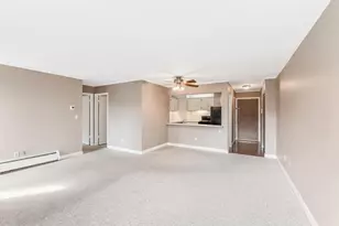 2025 E Greenwich Ave, Milwaukee, WI 53211 - Photo 3