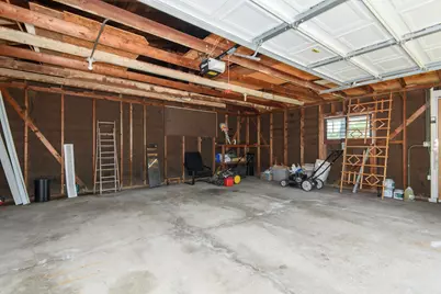 7016 N 86th St, Milwaukee, WI 53224 - Photo 35