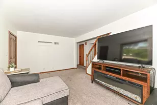 1236 S 104th St, West Allis, WI 53214 - Photo 9