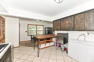 1236 S 104th St, West Allis, WI 53214 - Photo 13