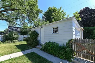 1236 S 104th St, West Allis, WI 53214 - Photo 35