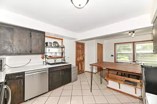 1236 S 104th St, West Allis, WI 53214 - Photo 11
