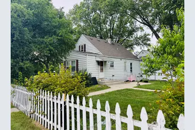 1236 S 104th St, West Allis, WI 53214 - Photo 3