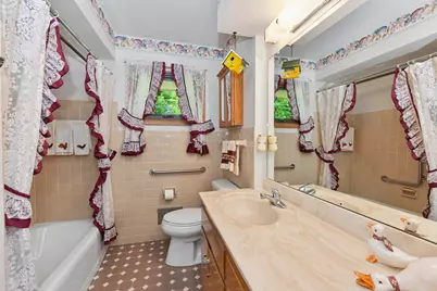 895  Copenhill Dr, Brookfield, WI 53186 - Photo 25