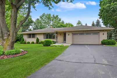 895  Copenhill Dr, Brookfield, WI 53186 - Photo 15