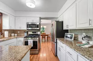 4838 W Glen Cove Ct, Mequon, WI 53092 - Photo 13