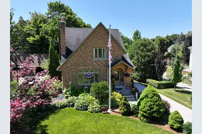 821 W Grand Ave, Port Washington, WI 53074 - Photo 3