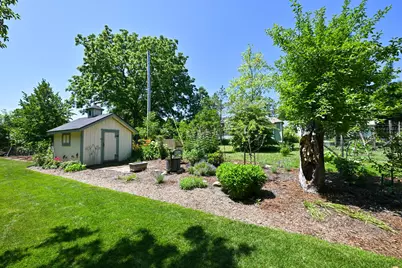 821 W Grand Ave, Port Washington, WI 53074 - Photo 31