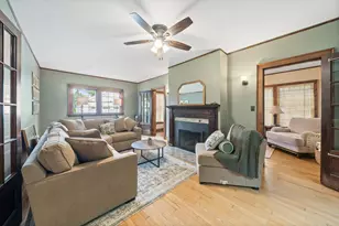 1105 Barnes St, Delavan, WI 53115 - Photo 9