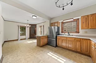 1105 Barnes St, Delavan, WI 53115 - Photo 13