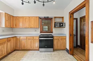 1105 Barnes St, Delavan, WI 53115 - Photo 15