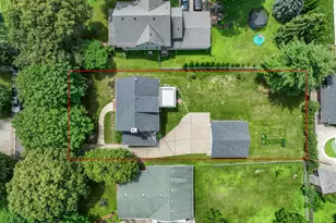 1105 Barnes St, Delavan, WI 53115 - Photo 5