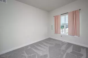 792 Willow Bend Dr, Racine, WI 53185 - Photo 27