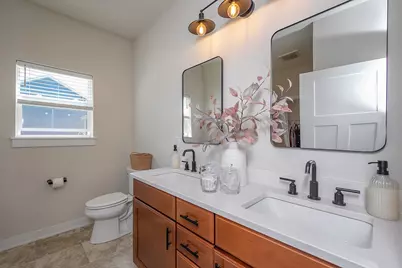 792  Willow Bend Dr, Racine, WI 53185 - Photo 21