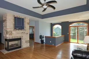3406 W Villa Dr, Franklin, WI 53132 - Photo 3