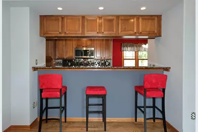 3406 W Villa Dr, Franklin, WI 53132 - Photo 19