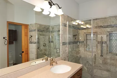 3406 W Villa Dr, Franklin, WI 53132 - Photo 23
