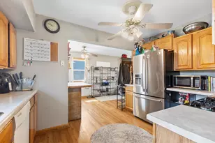 7934 N Edgeworth Dr, Milwaukee, WI 53223 - Photo 5