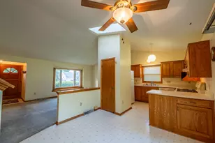 9601 W Darnel Ave, Milwaukee, WI 53224 - Photo 9