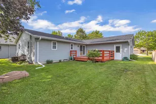 1723 Hilltop Dr, Sheboygan, WI 53081 - Photo 23