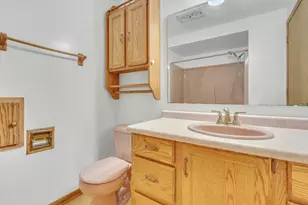 1723 Hilltop Dr, Sheboygan, WI 53081 - Photo 15
