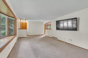1723 Hilltop Dr, Sheboygan, WI 53081 - Photo 9