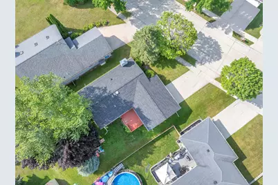 1723  Hilltop Dr, Sheboygan, WI 53081 - Photo 31