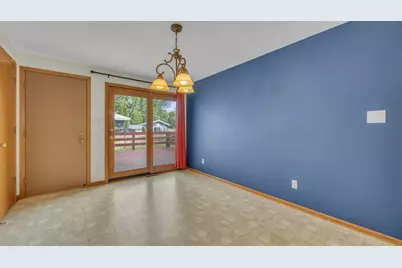 1723  Hilltop Dr, Sheboygan, WI 53081 - Photo 7