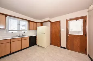234 N 37th St, Milwaukee, WI 53208 - Photo 5