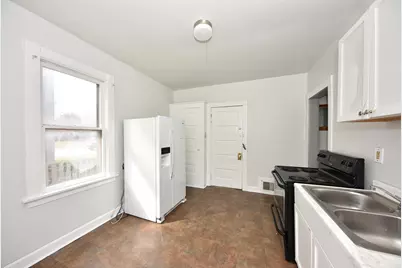3413 W Vine St #3415, Milwaukee, WI 53208 - Photo 13