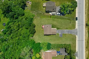 10011 Sheridan Rd, Pleasant Prairie, WI 53158 - Photo 7
