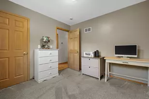 10011 Sheridan Rd, Pleasant Prairie, WI 53158 - Photo 29