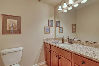 W250N5002  William Dr, Sussex, WI 53072 - Photo 23