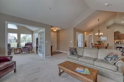 W250N5002  William Dr, Sussex, WI 53072 - Photo 9