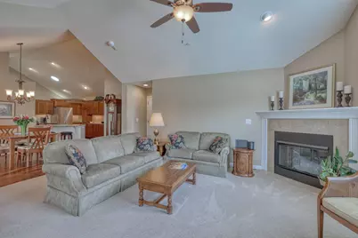 W250N5002  William Dr, Sussex, WI 53072 - Photo 7