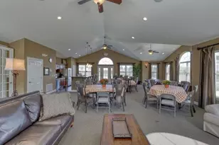 W250N5002 William Dr, Sussex, WI 53072 - Photo 35