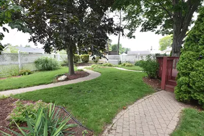2205  Dwight St, Racine, WI 53403 - Photo 45