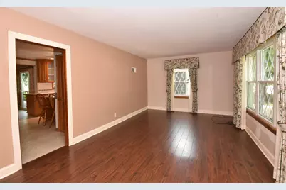 2205  Dwight St, Racine, WI 53403 - Photo 5